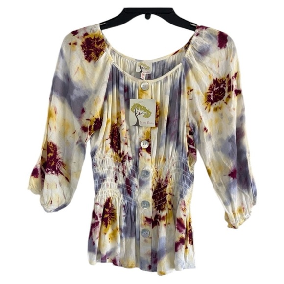(NWT) FIG AND FLOWER Women’s Cream/Yellow/Purple Floral Button Up Top-Size PS - Picture 1 of 6
